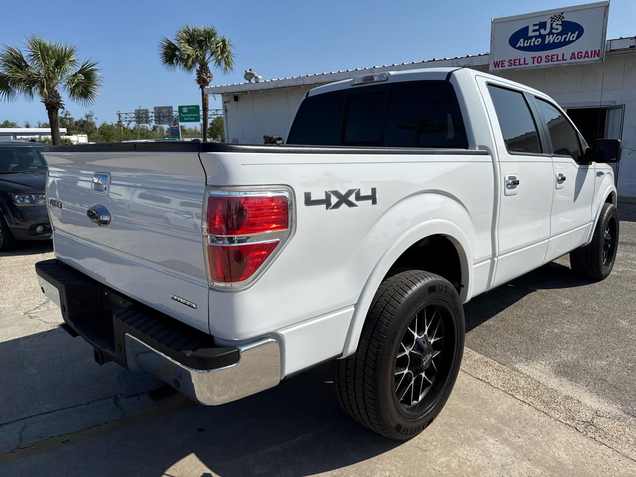 Ford F-150 4WD SuperCrew 145" Lariat 2014