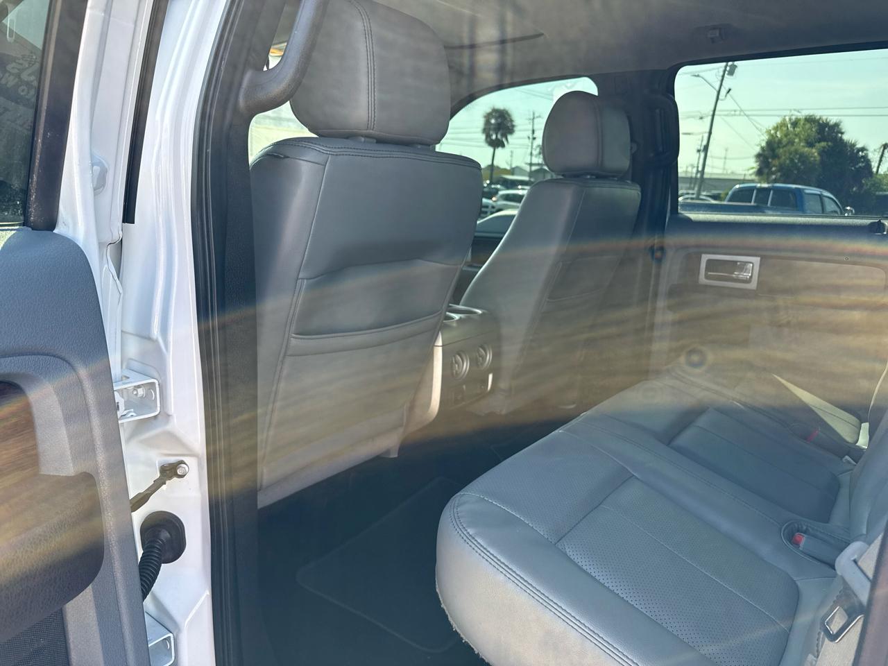 Ford F-150 4WD SuperCrew 145" Lariat 2014