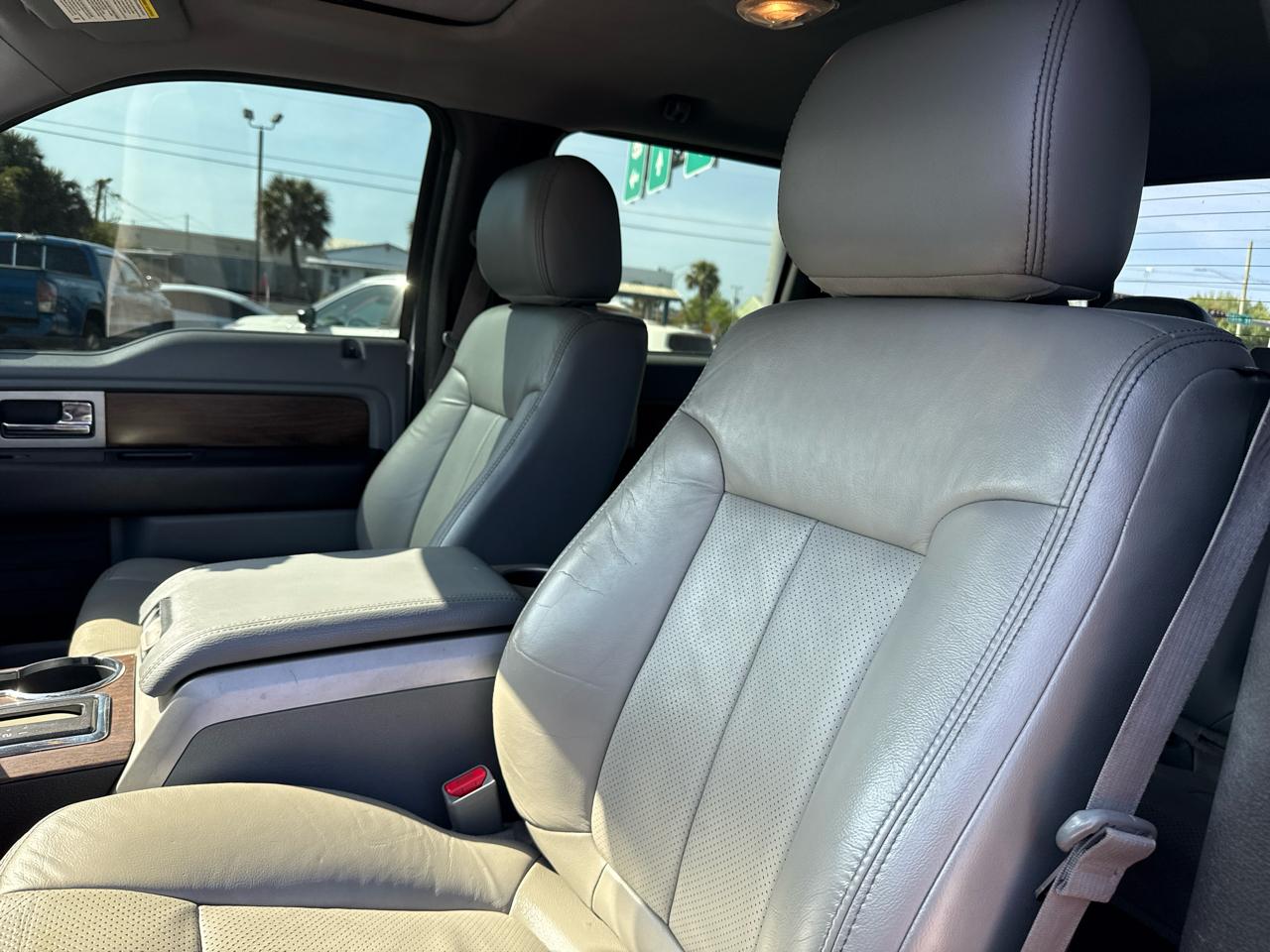 Ford F-150 4WD SuperCrew 145" Lariat 2014