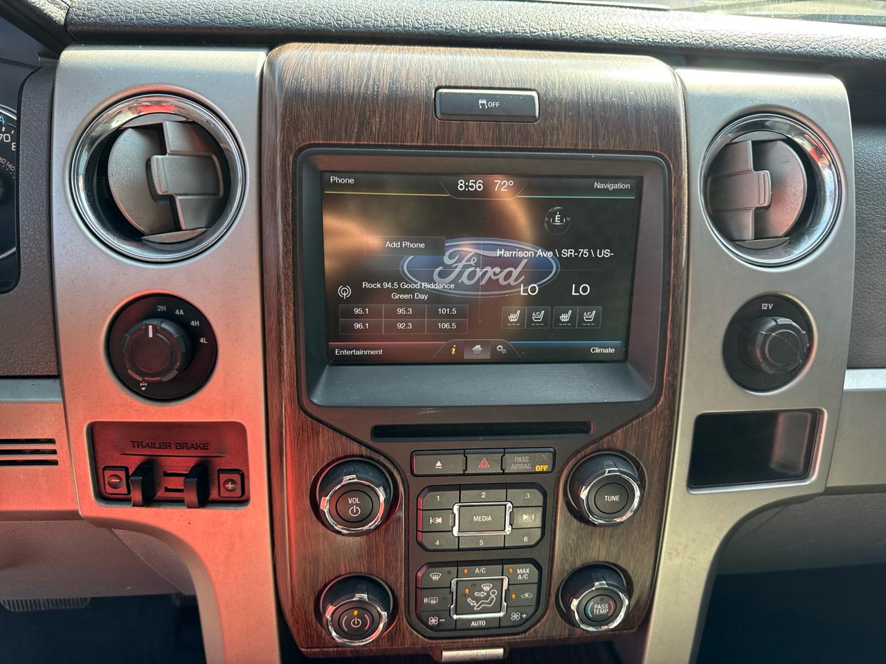 Ford F-150 4WD SuperCrew 145" Lariat 2014