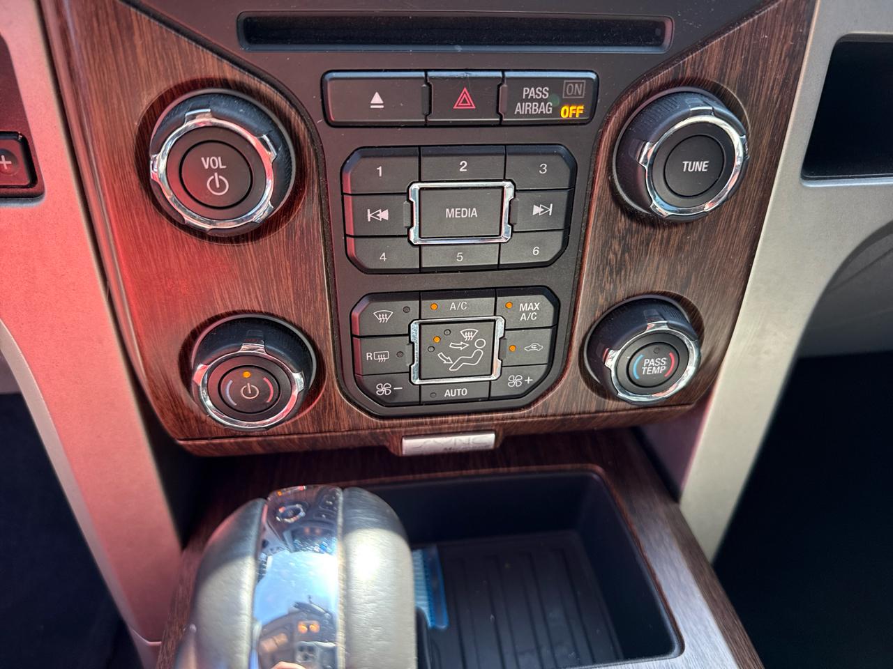 Ford F-150 4WD SuperCrew 145" Lariat 2014