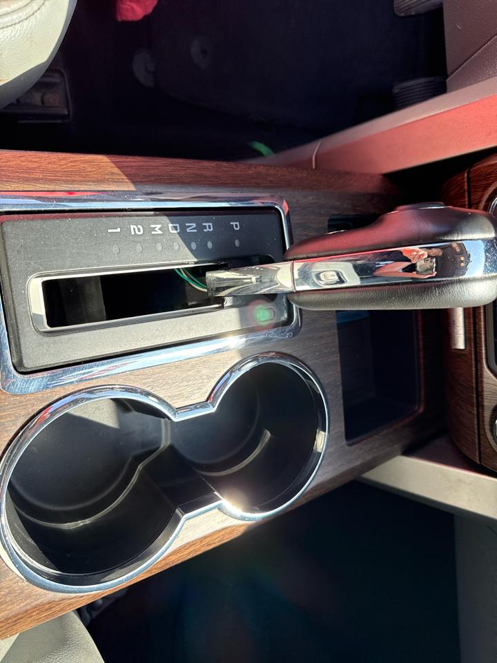 Ford F-150 4WD SuperCrew 145" Lariat 2014