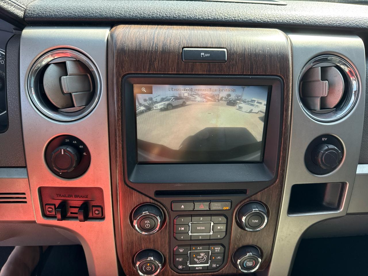 Ford F-150 4WD SuperCrew 145" Lariat 2014