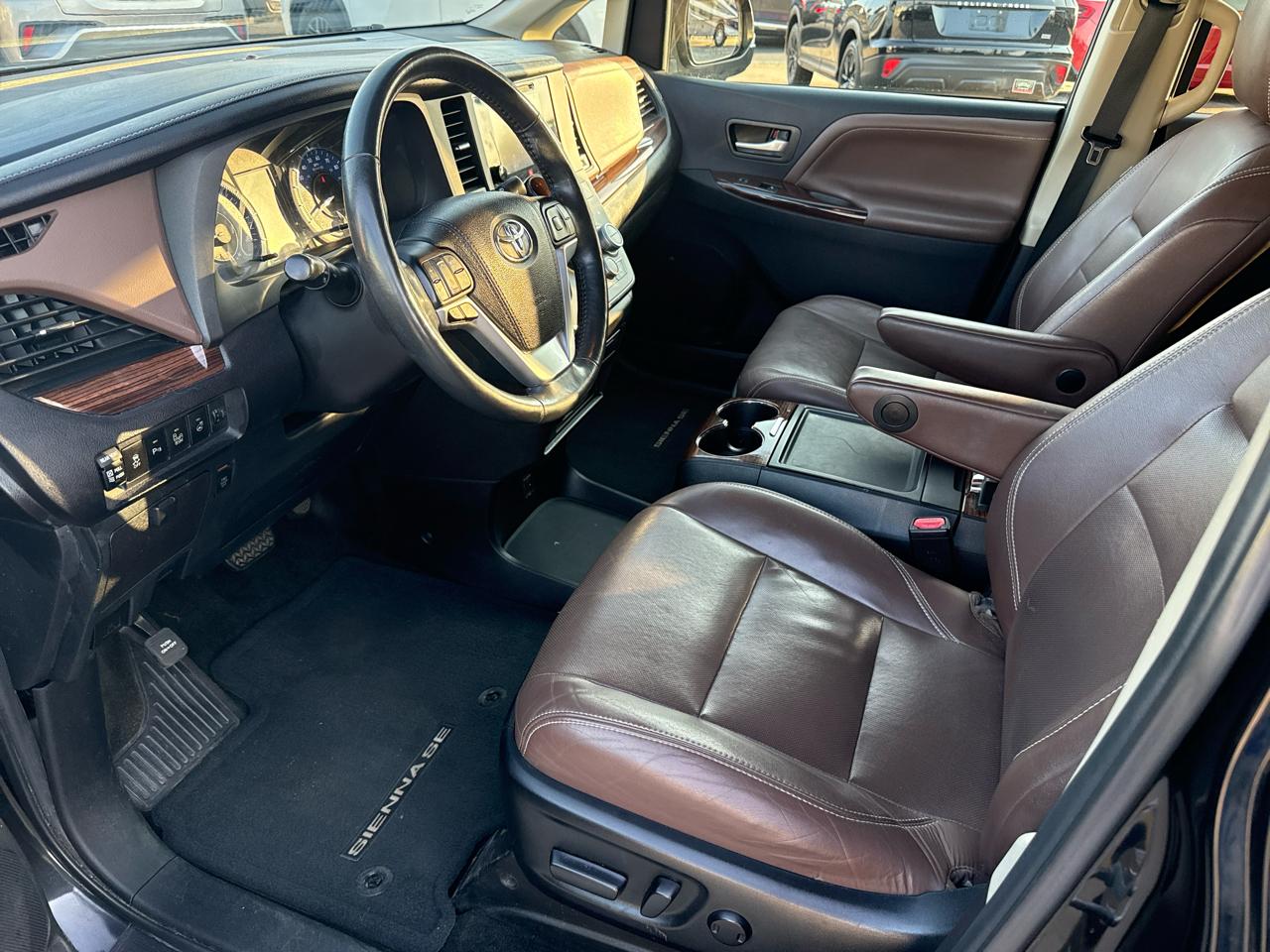 Toyota Sienna 5dr 8-Pass Van XLE Premium FWD (Natl) 2015