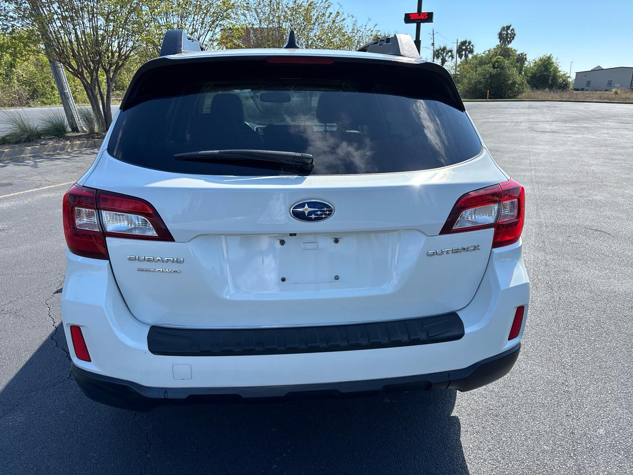 Subaru Outback 4dr Wgn 2.5i Limited 2016