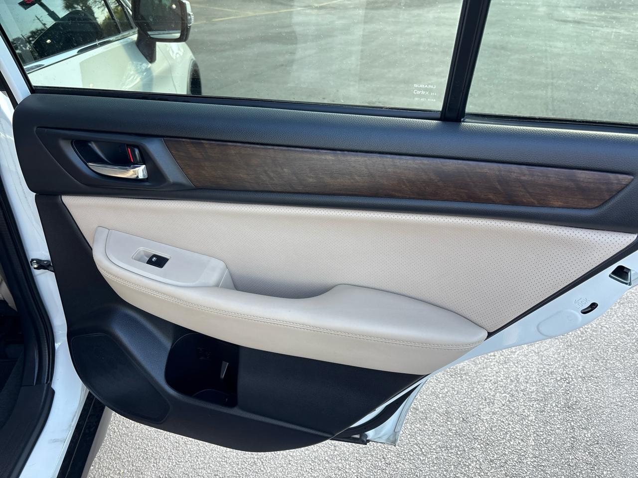 Subaru Outback 4dr Wgn 2.5i Limited 2016