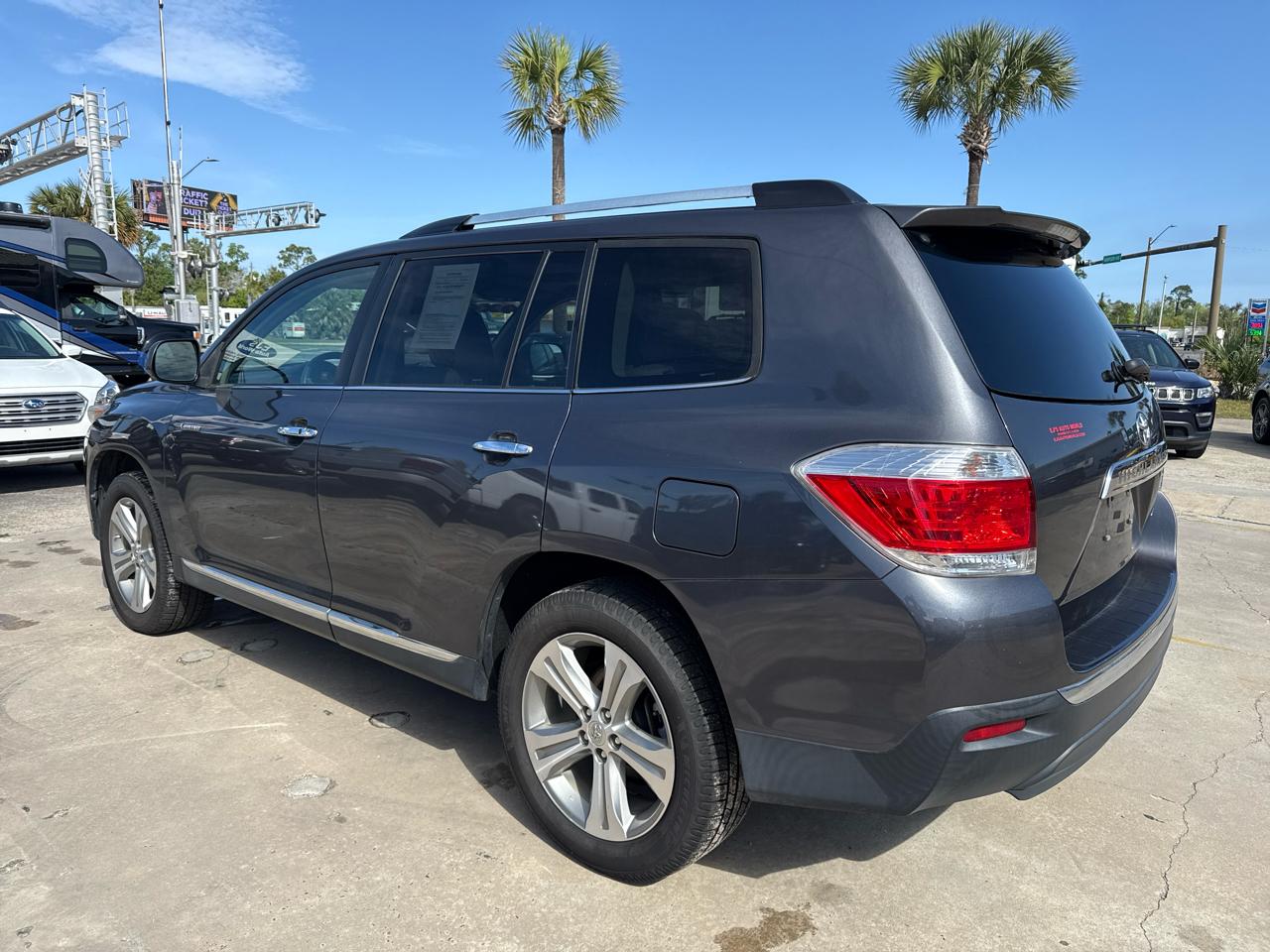 Toyota Highlander 4WD 4dr V6 Limited (Natl) 2012