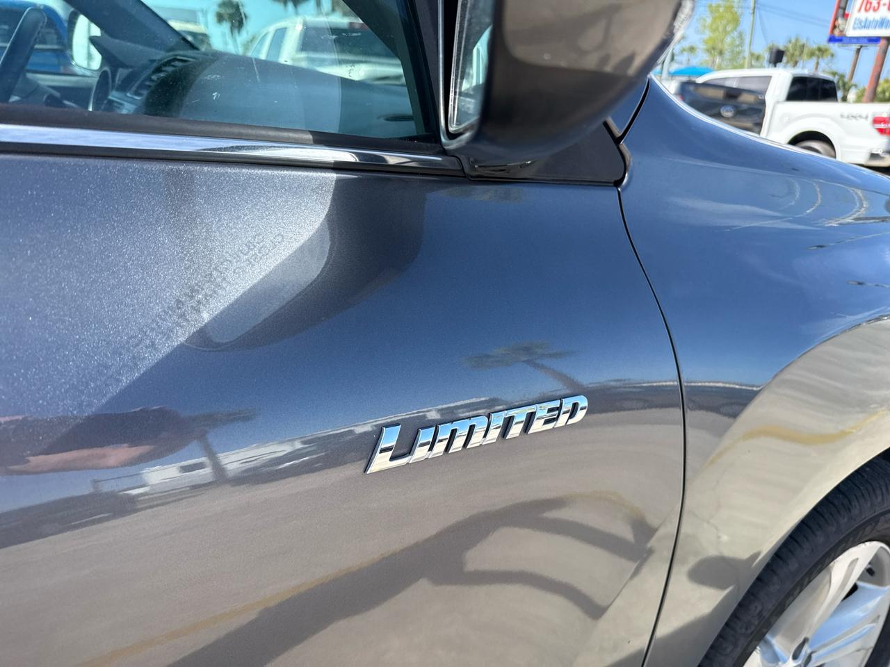 Toyota Highlander 4WD 4dr V6 Limited (Natl) 2012