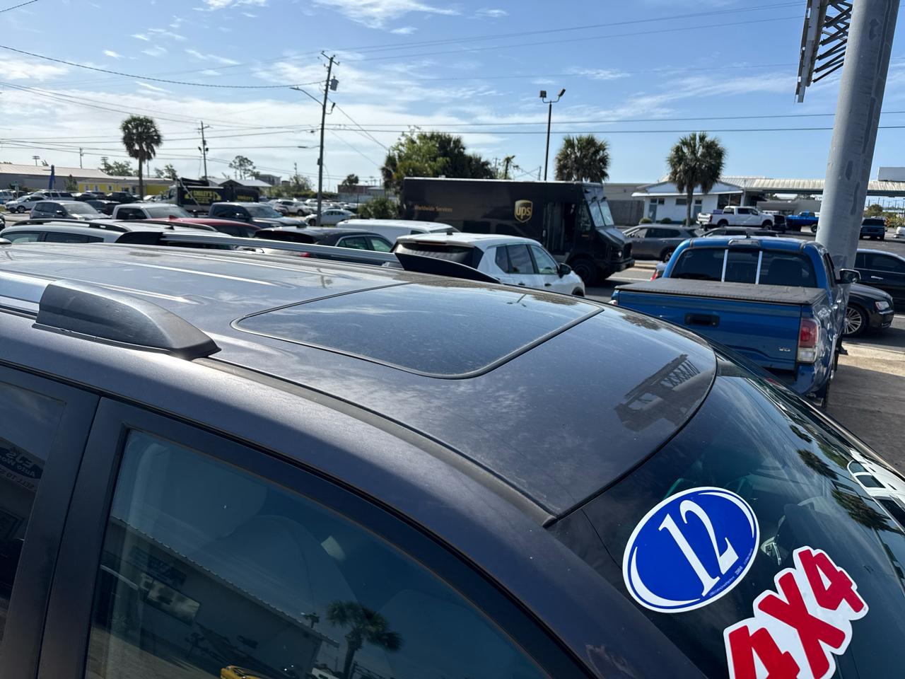 Toyota Highlander 4WD 4dr V6 Limited (Natl) 2012