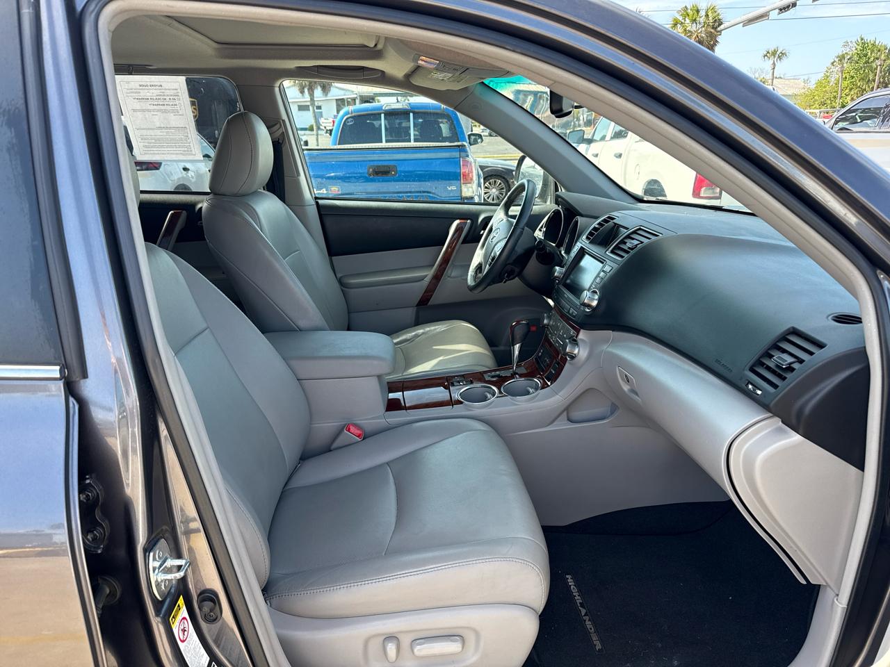 Toyota Highlander 4WD 4dr V6 Limited (Natl) 2012