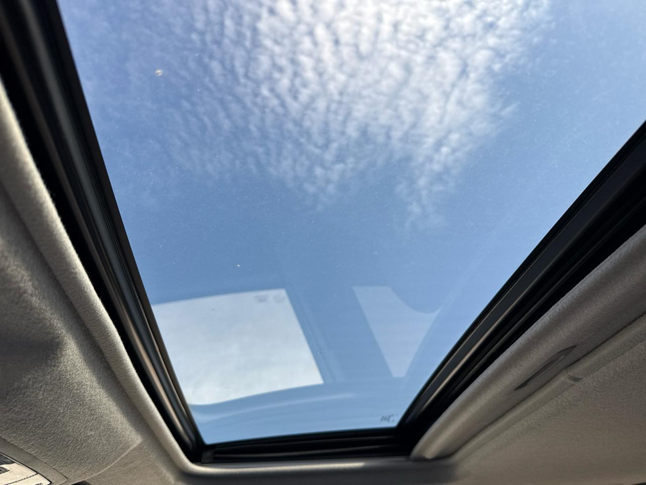 Toyota Highlander 4WD 4dr V6 Limited (Natl) 2012