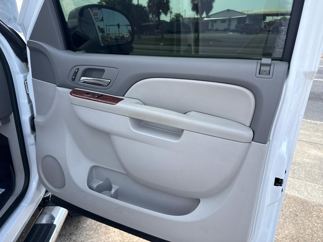 Chevrolet Silverado 1500 4WD Crew Cab 143.5" LTZ 2010