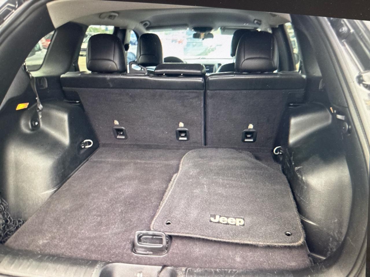 Jeep Cherokee Latitude Plus FWD 2019