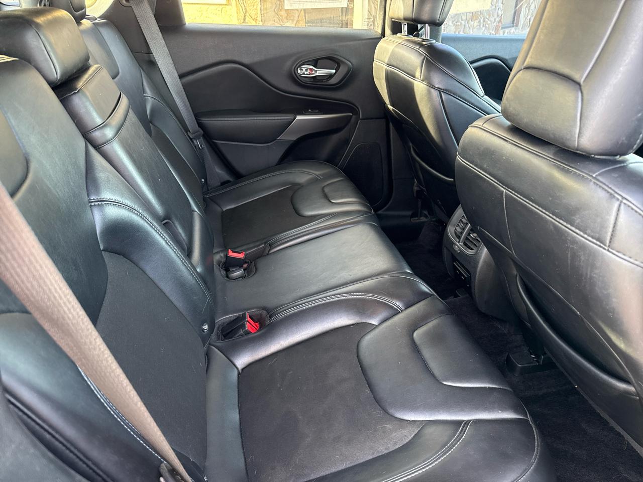 Jeep Cherokee Latitude Plus FWD 2019