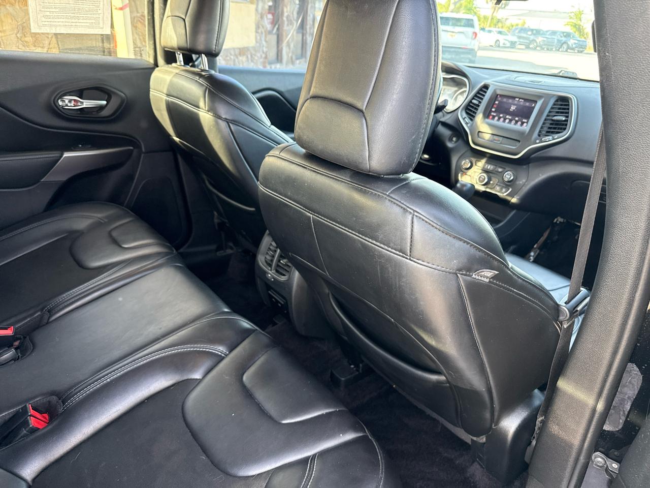 Jeep Cherokee Latitude Plus FWD 2019