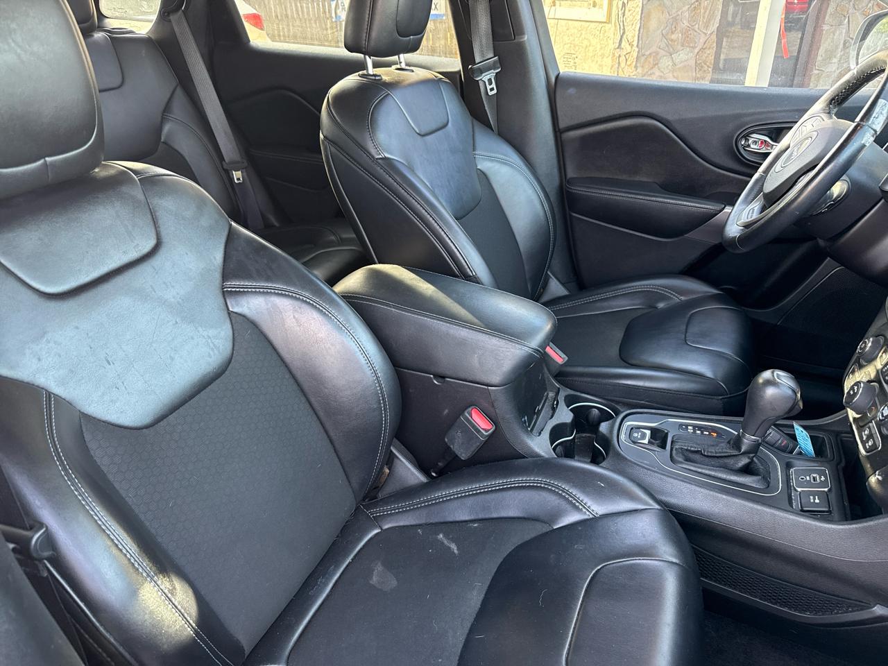 Jeep Cherokee Latitude Plus FWD 2019