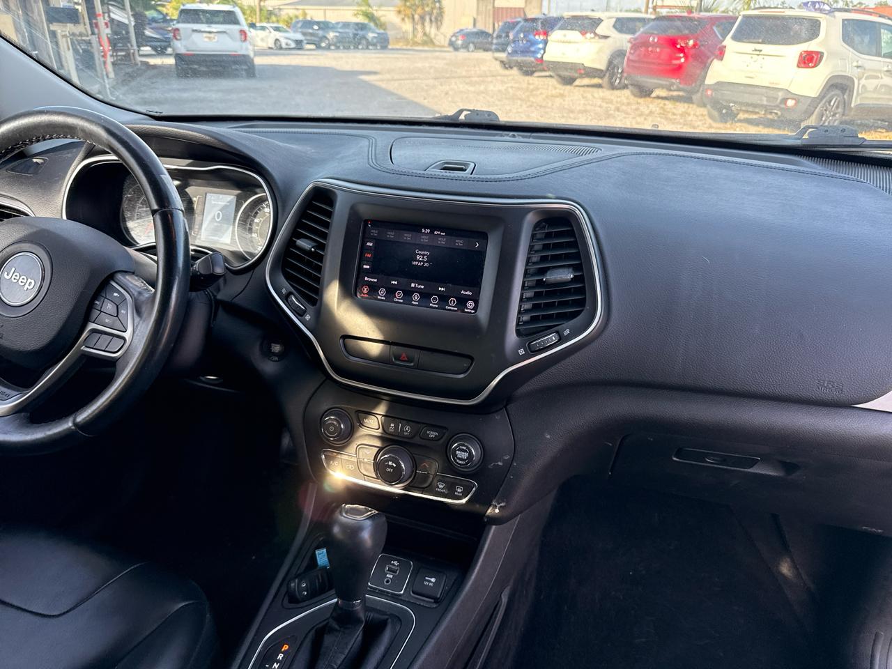 Jeep Cherokee Latitude Plus FWD 2019