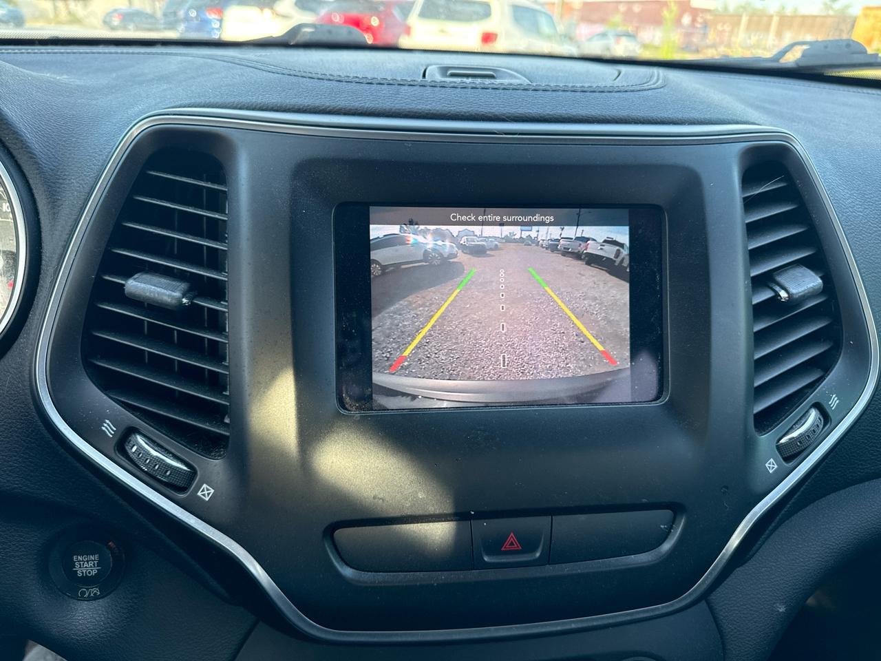 Jeep Cherokee Latitude Plus FWD 2019