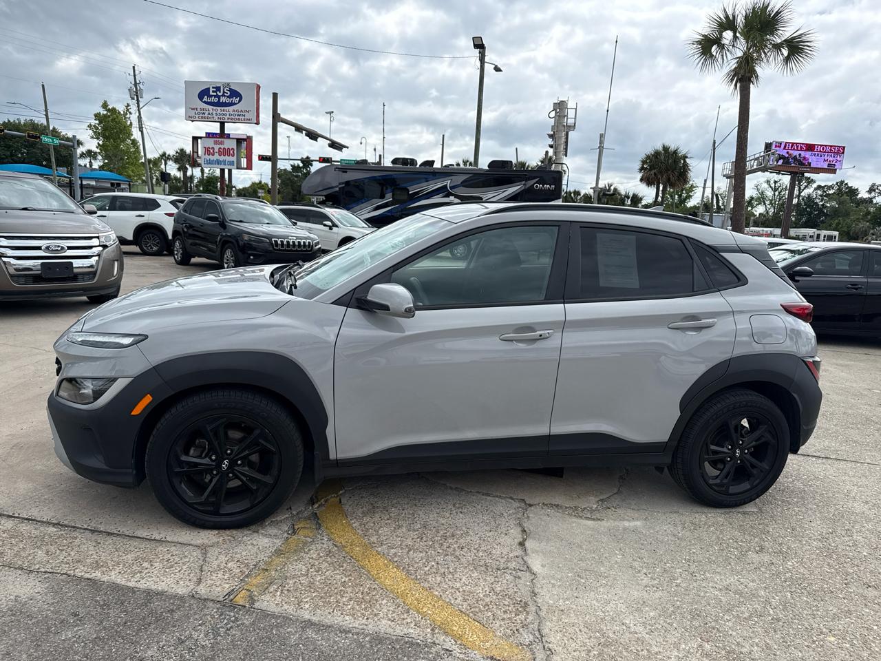 Hyundai Kona SEL Auto FWD 2022