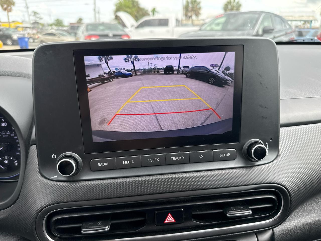 Hyundai Kona SEL Auto FWD 2022