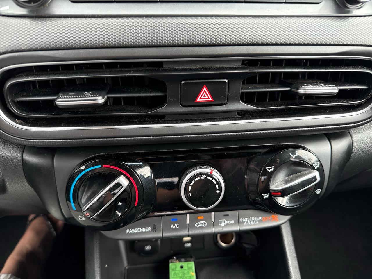 Hyundai Kona SEL Auto FWD 2022