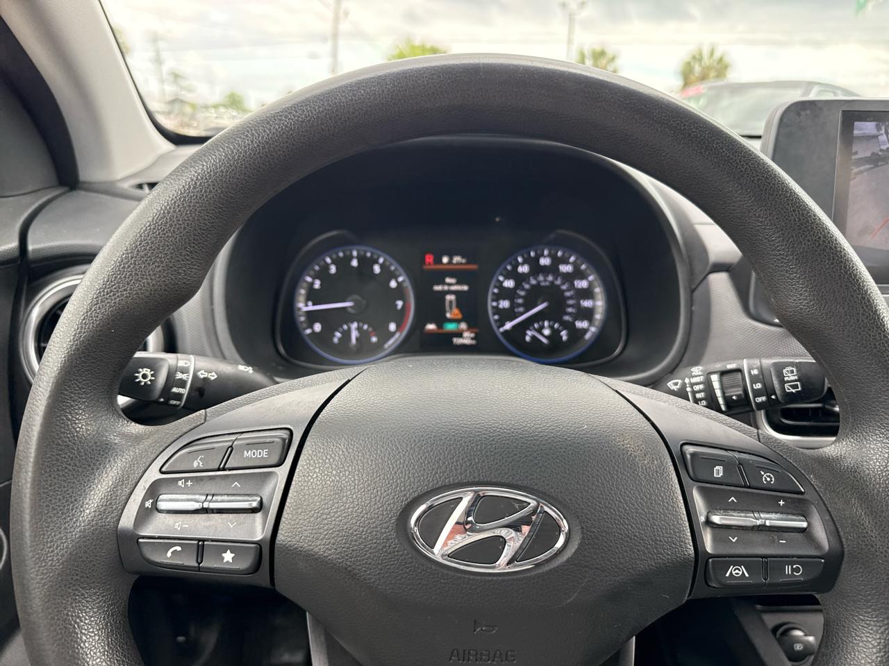 Hyundai Kona SEL Auto FWD 2022