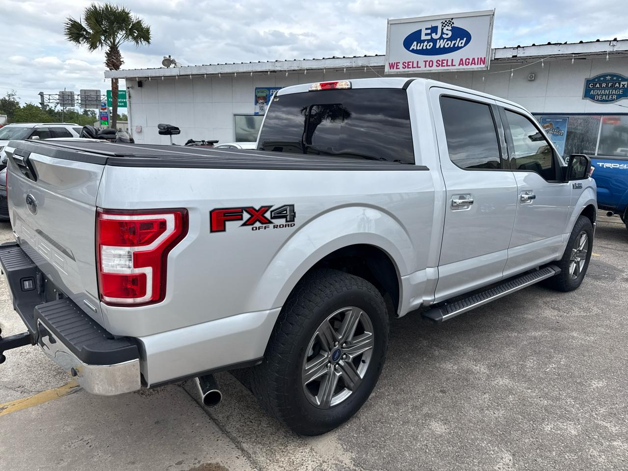 Ford F-150 4WD SuperCrew 145" FX4 2019