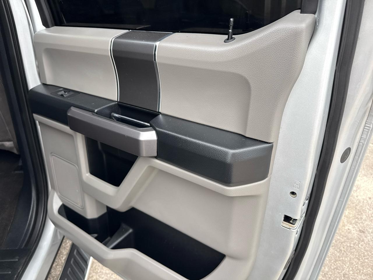 Ford F-150 4WD SuperCrew 145" FX4 2019