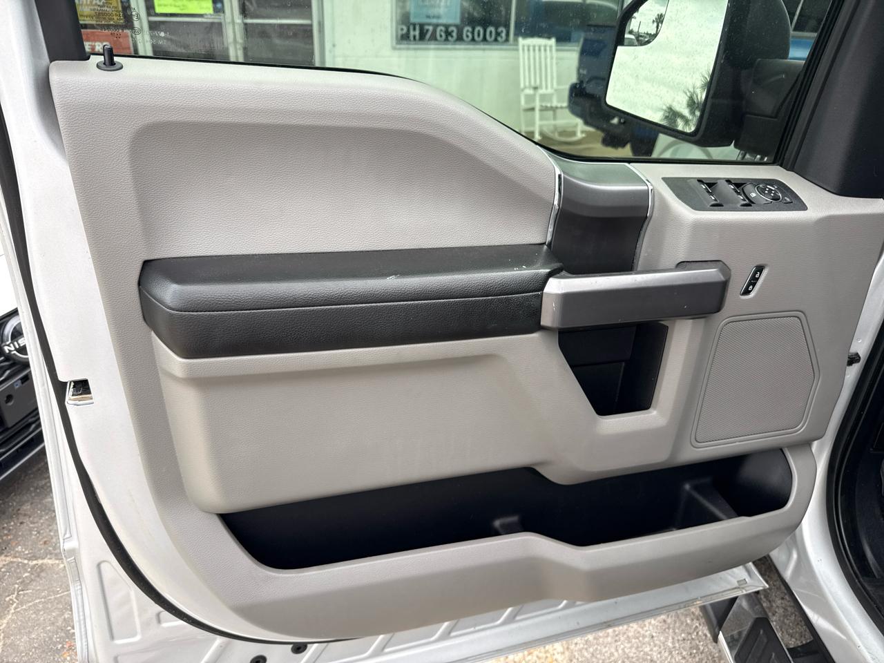 Ford F-150 4WD SuperCrew 145" FX4 2019