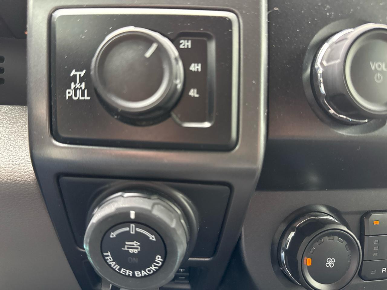 Ford F-150 4WD SuperCrew 145" FX4 2019