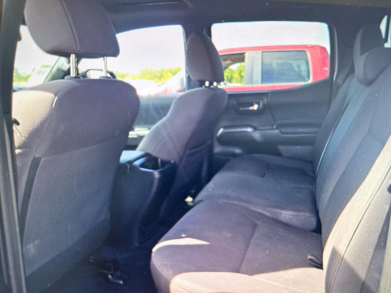 Toyota Tacoma TRD Off Road Double Cab 5' Bed V6 4x4 MT (Natl) 2017