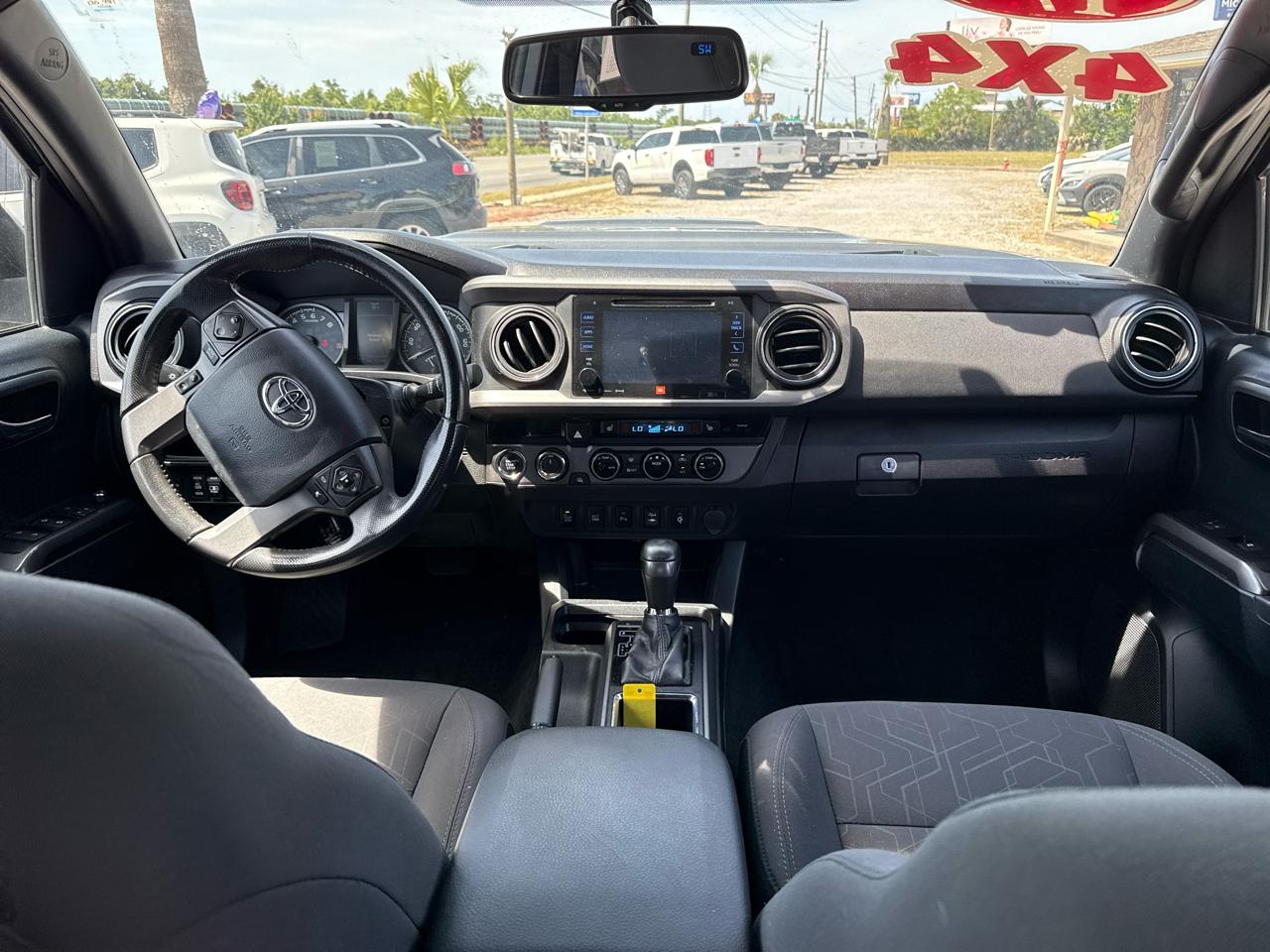 Toyota Tacoma TRD Off Road Double Cab 5' Bed V6 4x4 MT (Natl) 2017