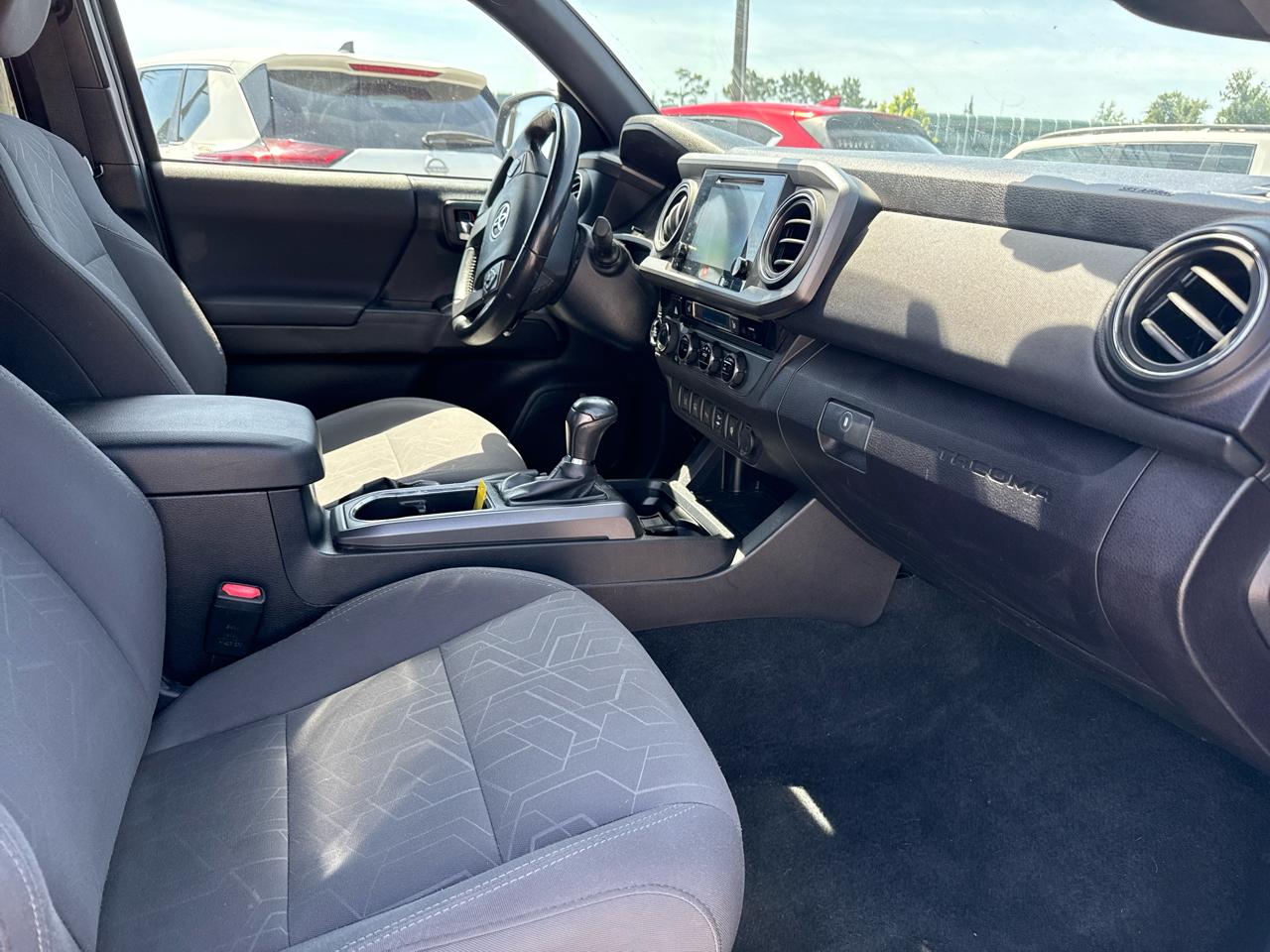 Toyota Tacoma TRD Off Road Double Cab 5' Bed V6 4x4 MT (Natl) 2017