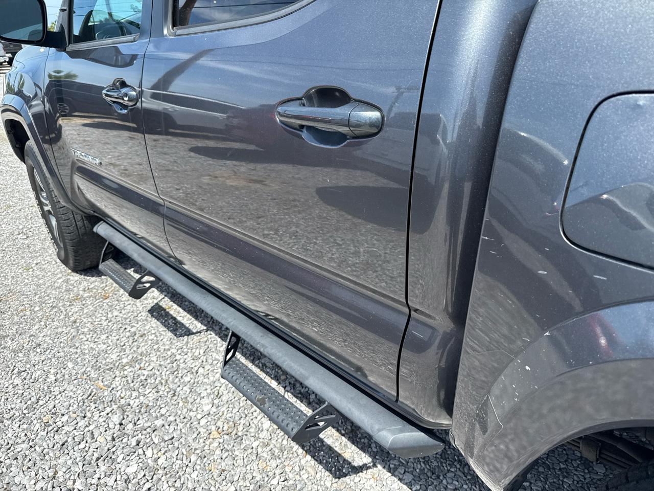 Toyota Tacoma TRD Off Road Double Cab 5' Bed V6 4x4 MT (Natl) 2017