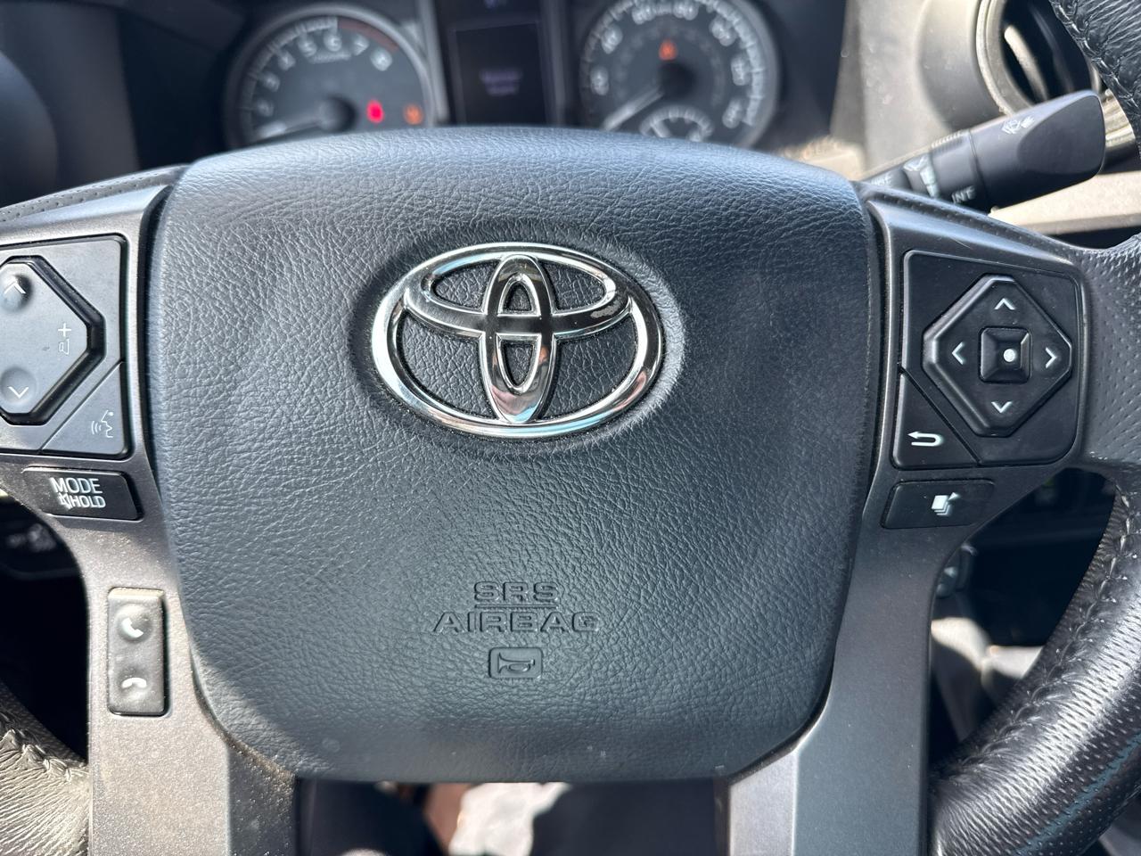 Toyota Tacoma TRD Off Road Double Cab 5' Bed V6 4x4 MT (Natl) 2017