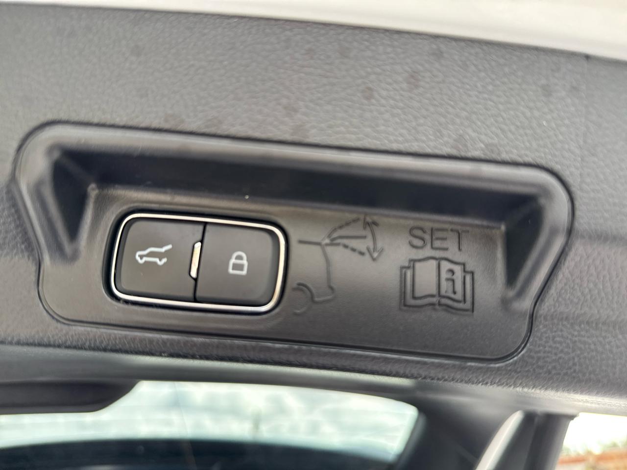 Ford Explorer XLT RWD 2021