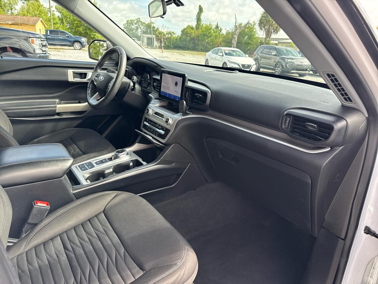 Ford Explorer XLT RWD 2021