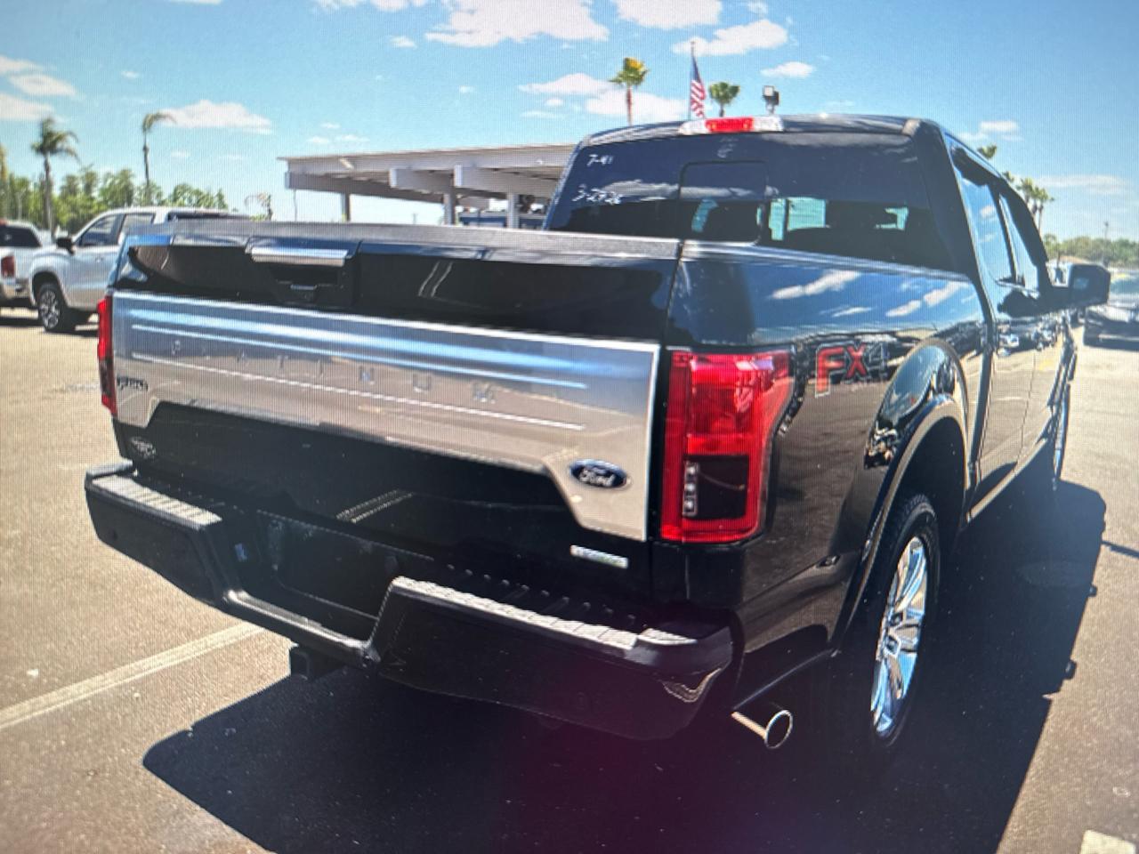 Ford F-150 Platinum 4WD SuperCrew 5.5' Box 2018
