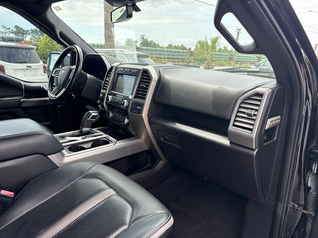 Ford F-150 Platinum 4WD SuperCrew 5.5' Box 2018