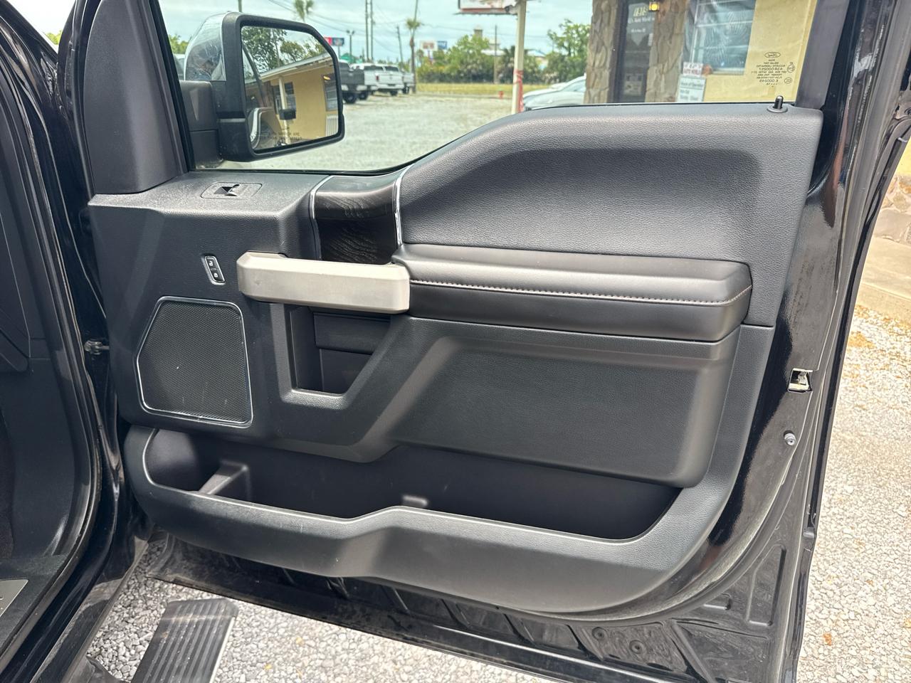 Ford F-150 Platinum 4WD SuperCrew 5.5' Box 2018
