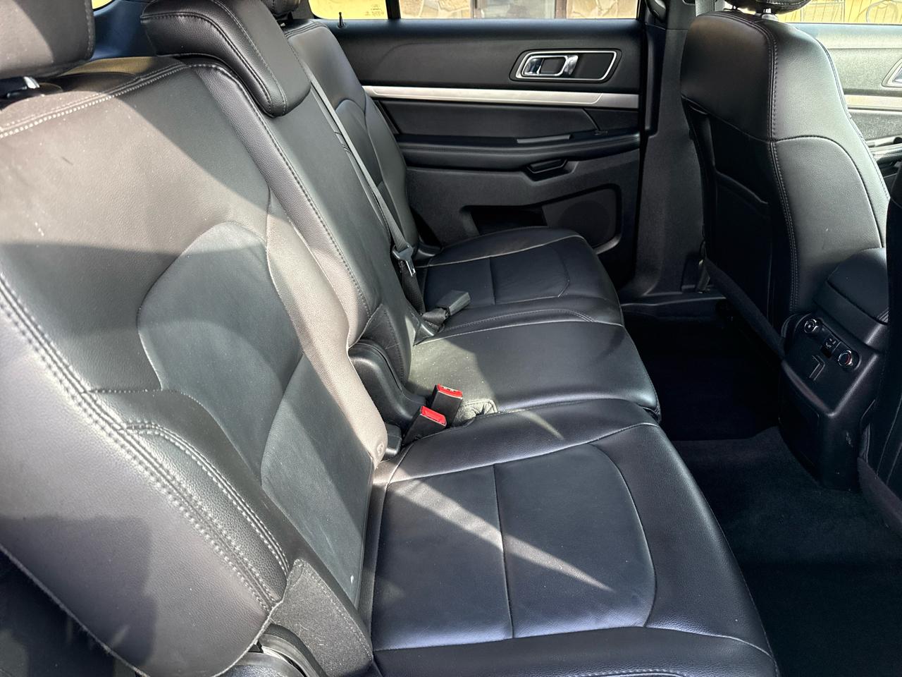 Ford Explorer XLT 4WD 2018