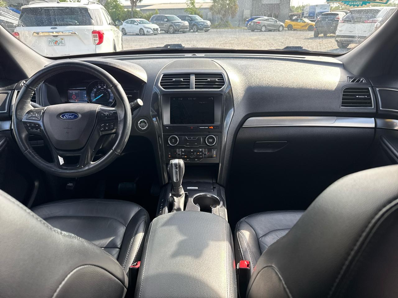 Ford Explorer XLT 4WD 2018