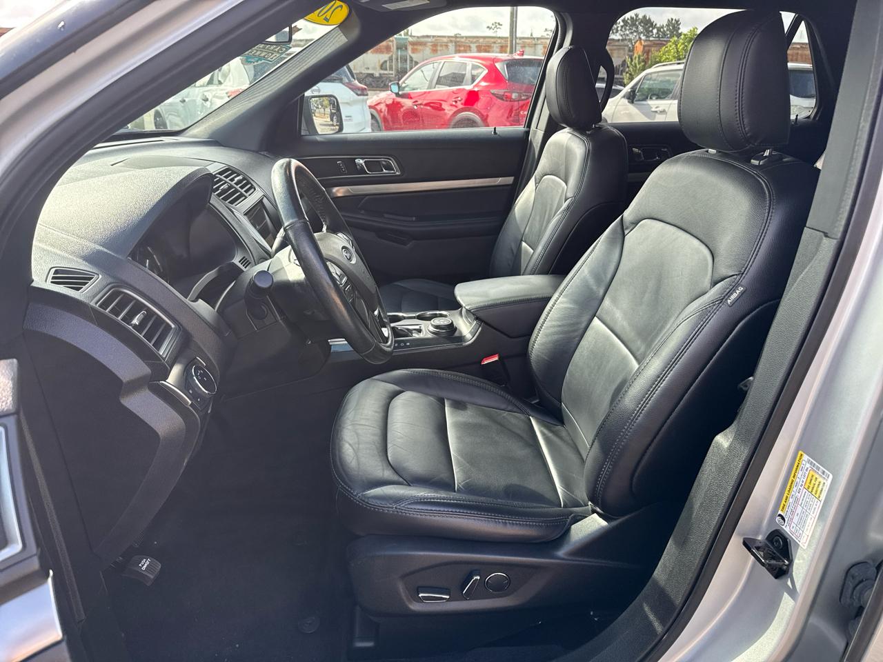 Ford Explorer XLT 4WD 2018