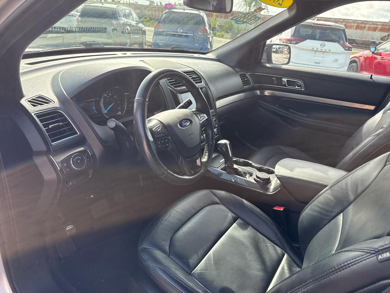 Ford Explorer XLT 4WD 2018