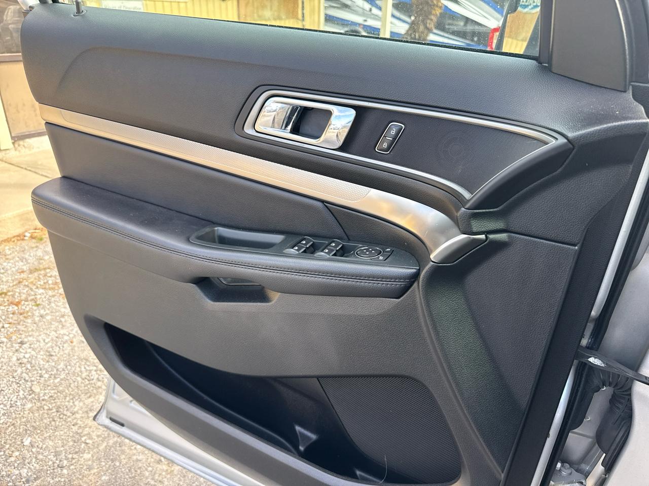 Ford Explorer XLT 4WD 2018