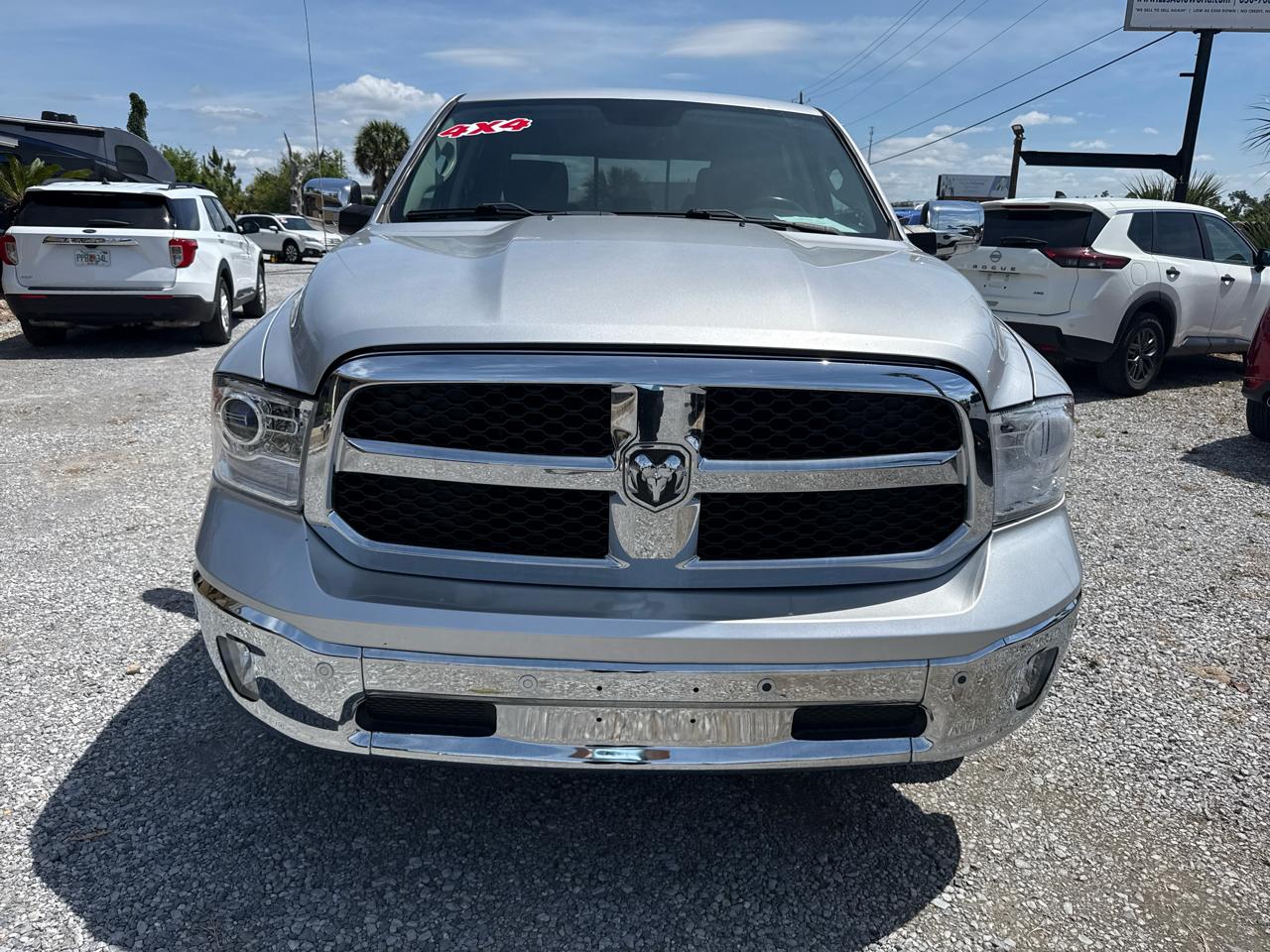 RAM 1500 Laramie 4x4 Crew Cab 5'7" Box 2018
