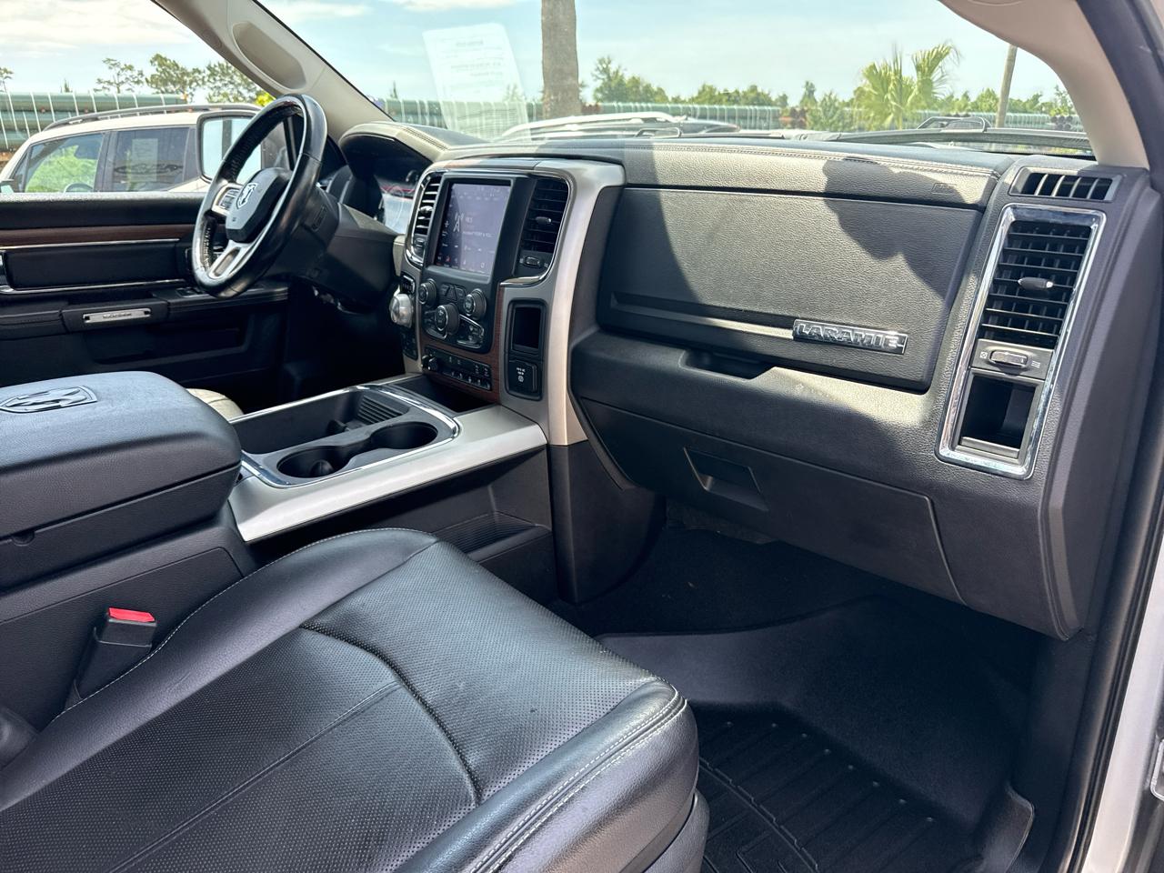 RAM 1500 Laramie 4x4 Crew Cab 5'7" Box 2018