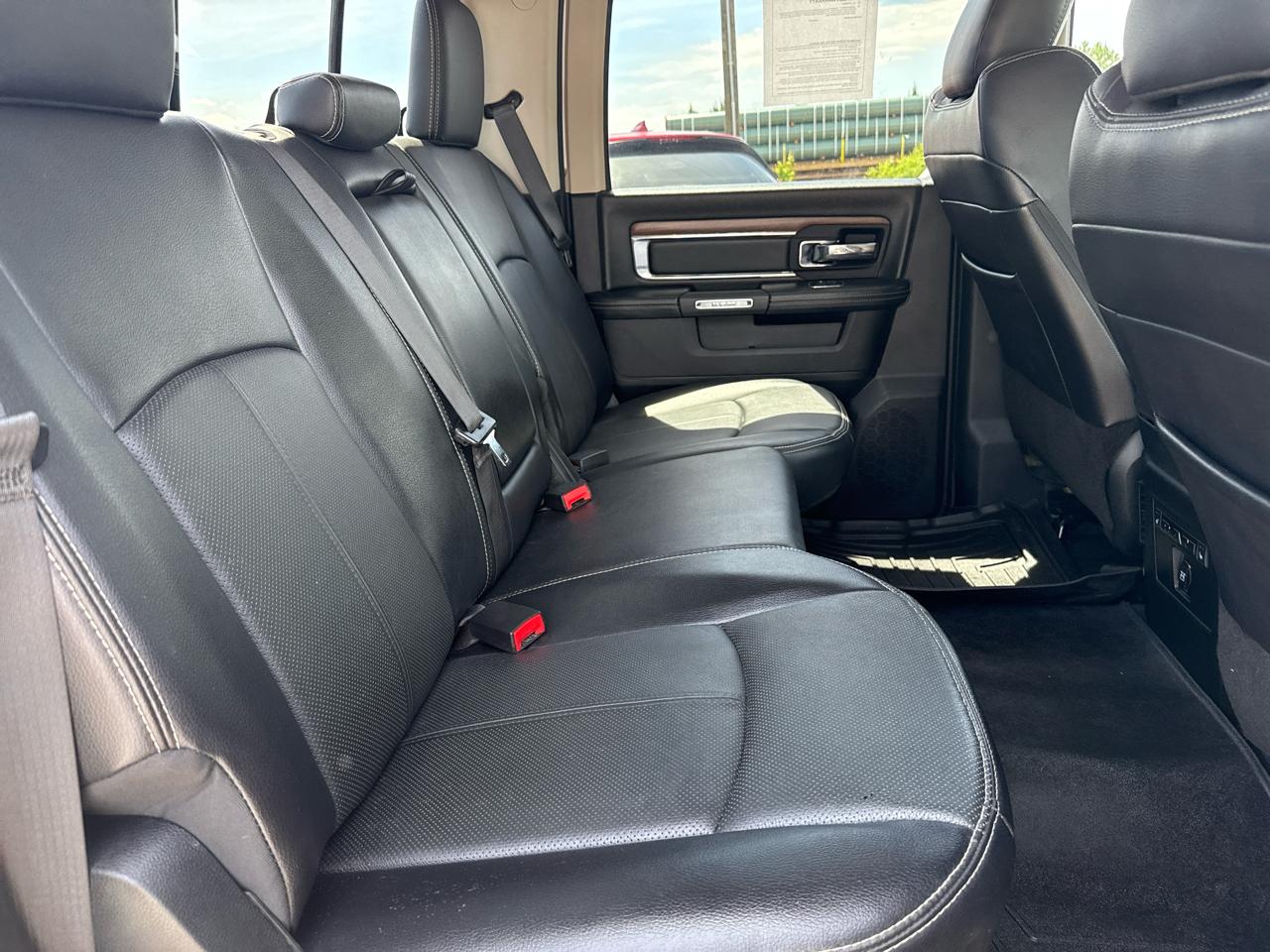 RAM 1500 Laramie 4x4 Crew Cab 5'7" Box 2018