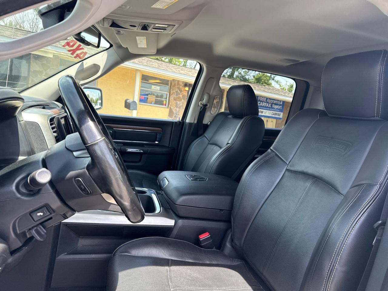 RAM 1500 Laramie 4x4 Crew Cab 5'7" Box 2018