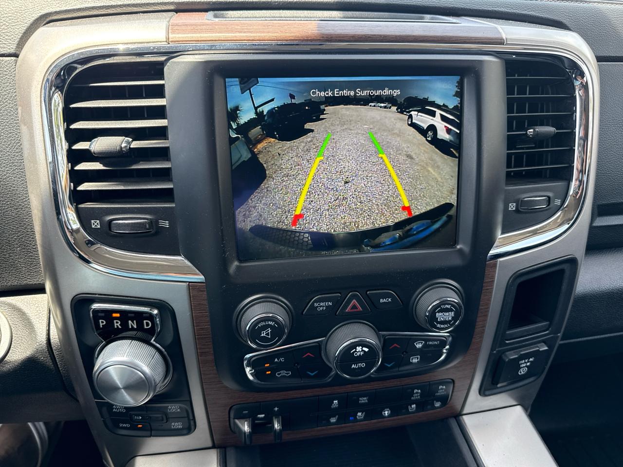 RAM 1500 Laramie 4x4 Crew Cab 5'7" Box 2018